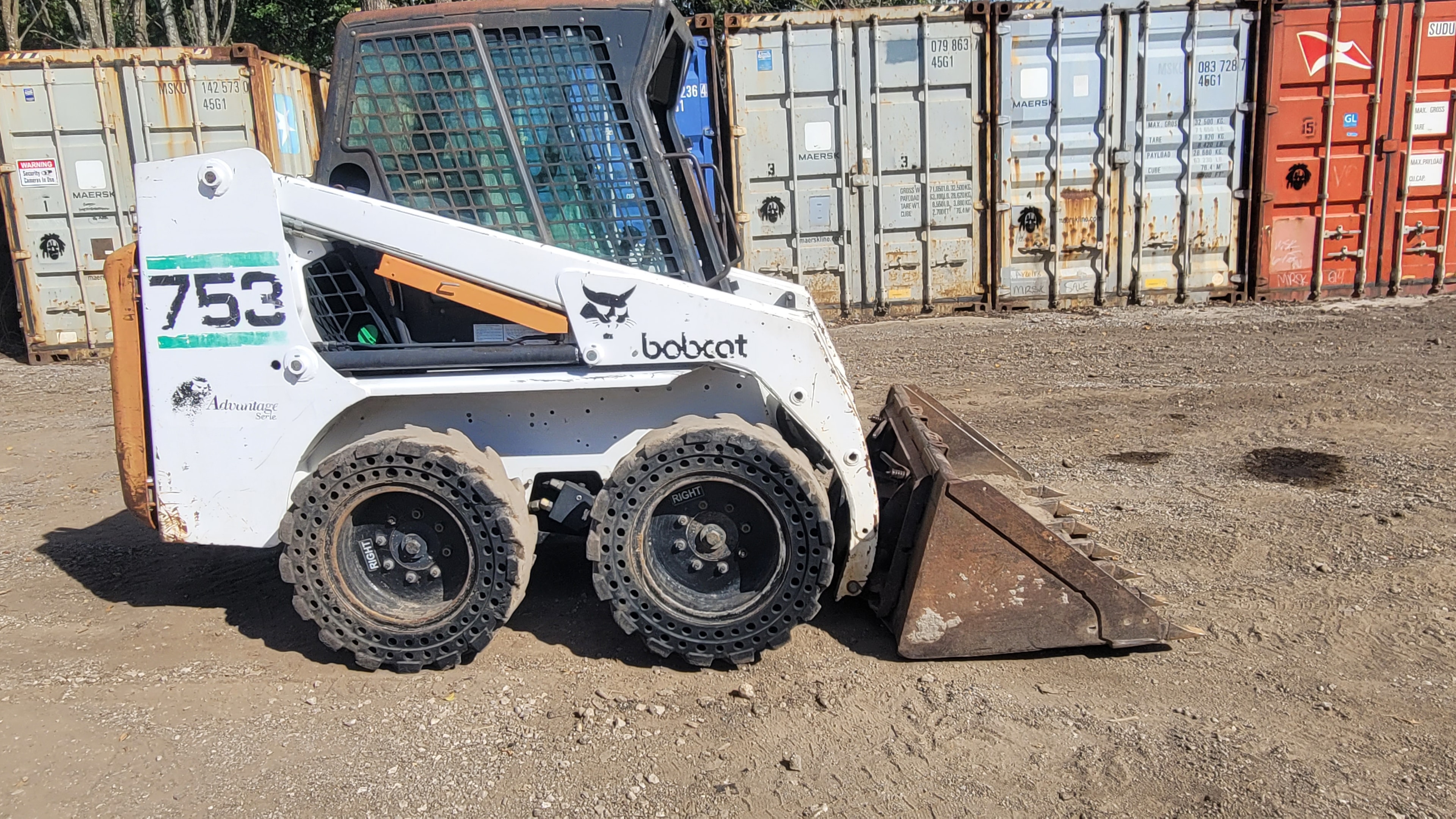 Bobcat 753 Skid Loader thumbnail 2